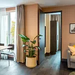 Yays Willemspark By Numa 4* Гаага