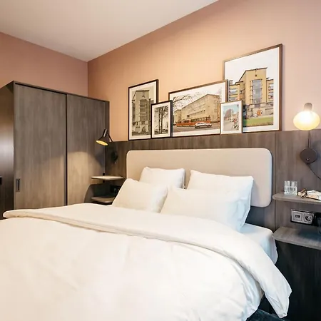 Yays Willemspark By Numa Apartahotel 4*